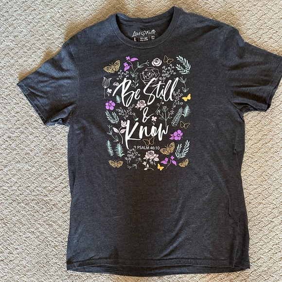 Tops - Be Still & Know Women’s Shirt - Gray